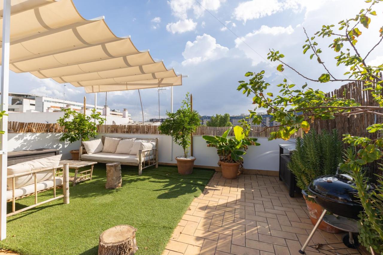 Tentudia Charming Apartments With Private Roof-Top Or Patio In San Bernardo By Oui Sevilla Exterior foto