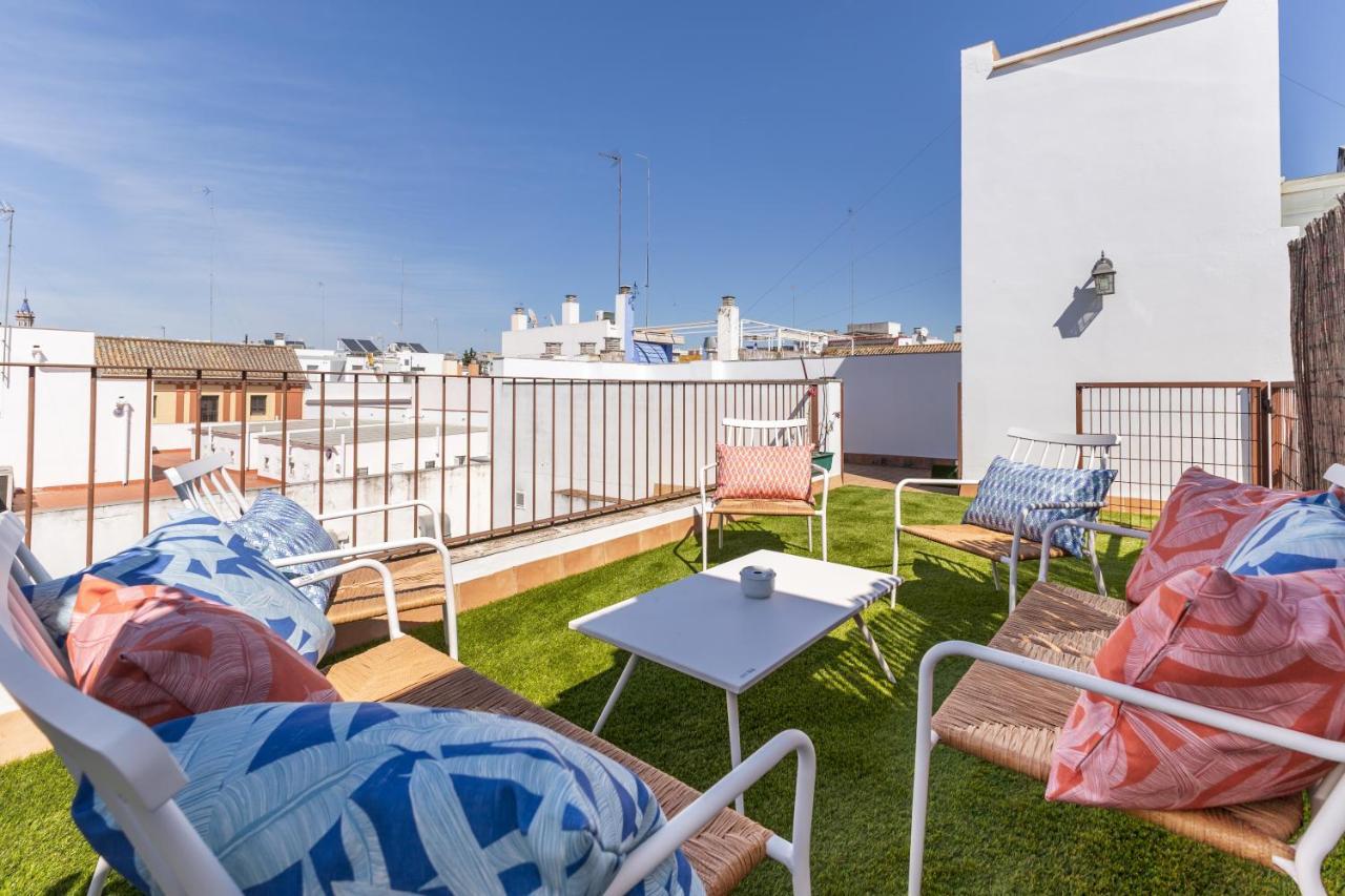 Tentudia Charming Apartments With Private Roof-Top Or Patio In San Bernardo By Oui Sevilla Exterior foto